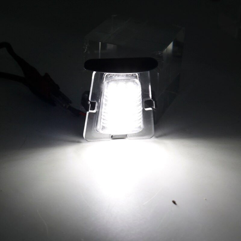 products/521/jeep wrangler svetlo tablice.jpg - LED SIJALICE ZA OSVETLJENJE TABLICE - JEEP 1912BP5 - Xenon Svetla Beograd